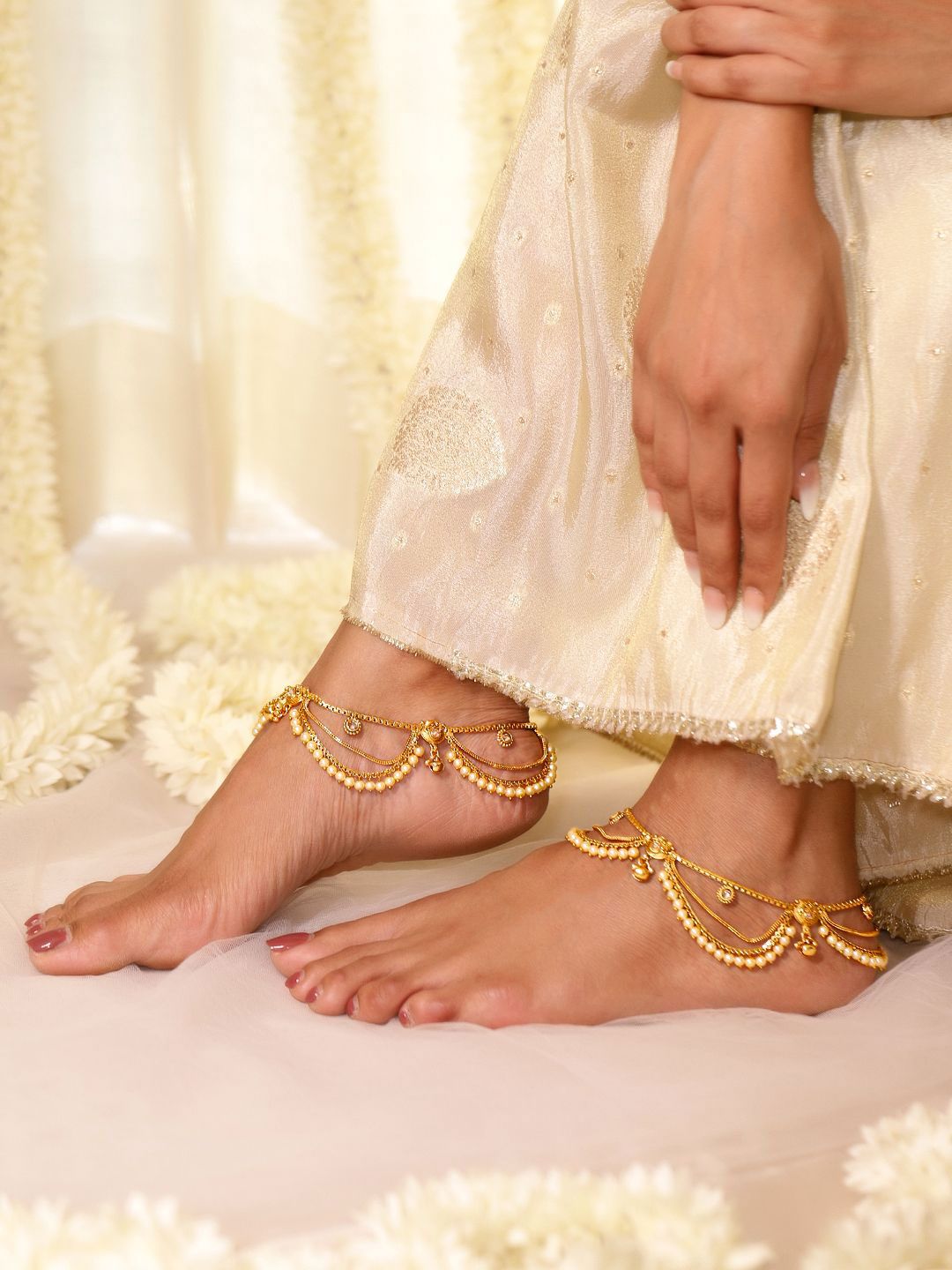 Shop Exquisite Gold-Plated Payal | Bridal & Stylish Indian Anklets for Women