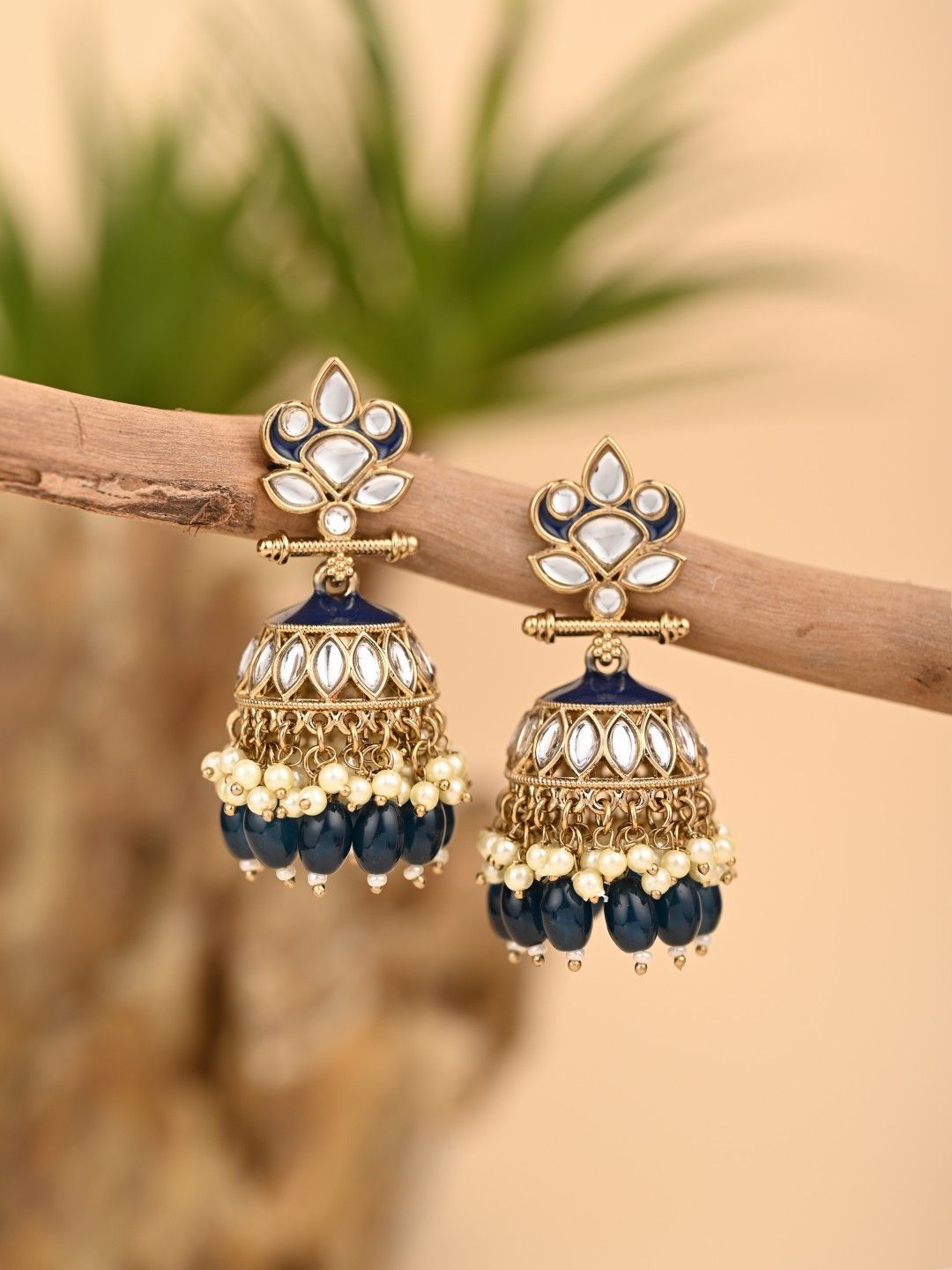 Anvik Kundan Meenakari Jhumka