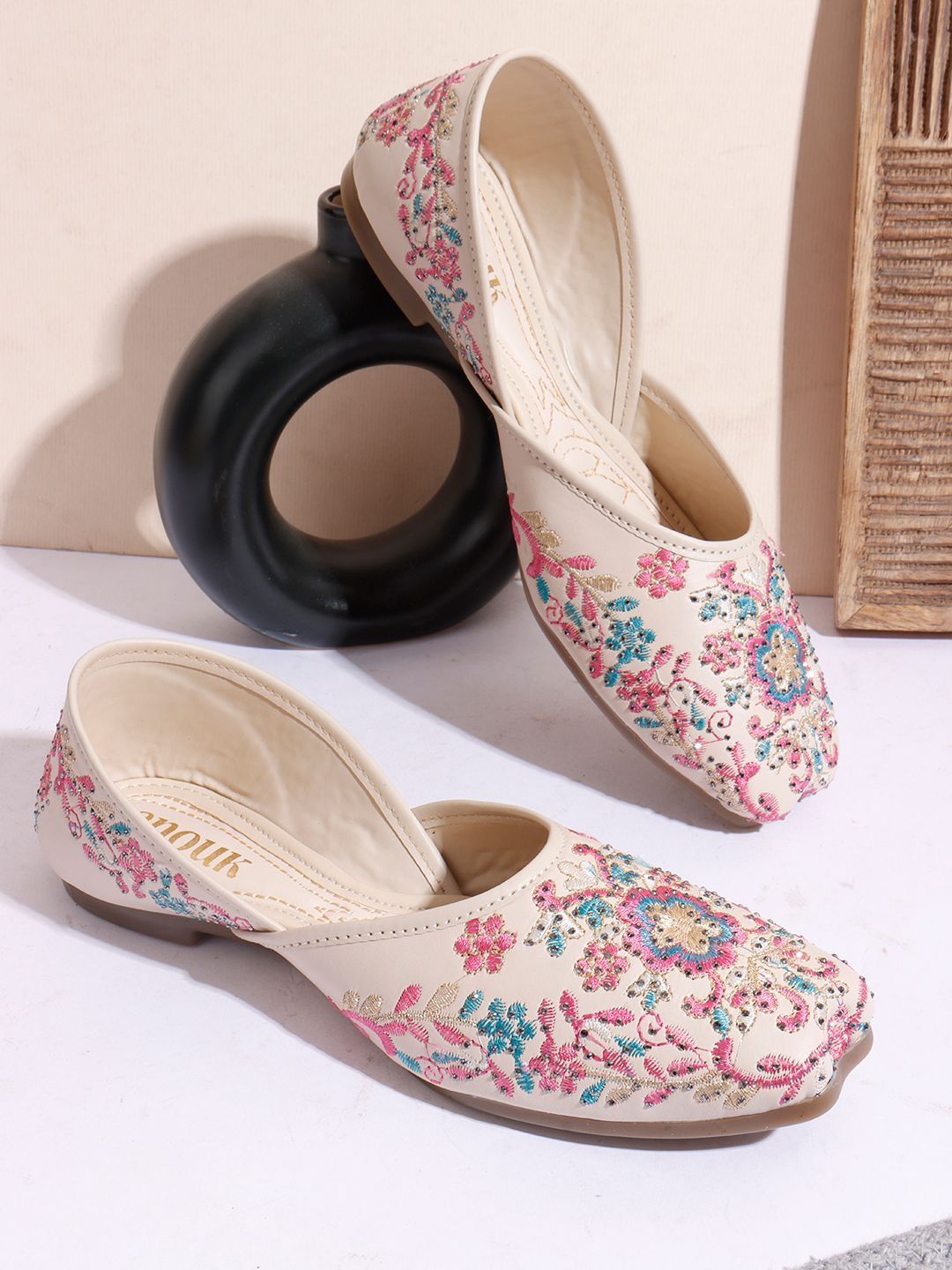Chic Floral Juttis for Women | Embroidered Indian Mojaris