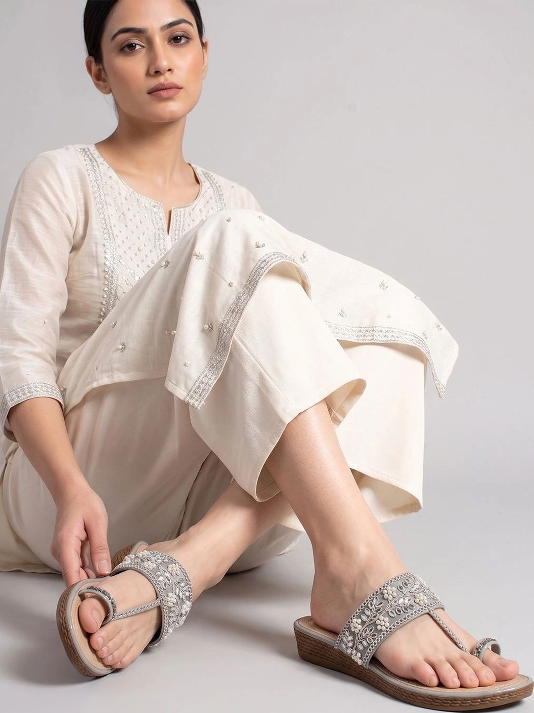 Elegant Grey Kolhapuri Chappals for Women | Handcrafted Ethnic Footwear