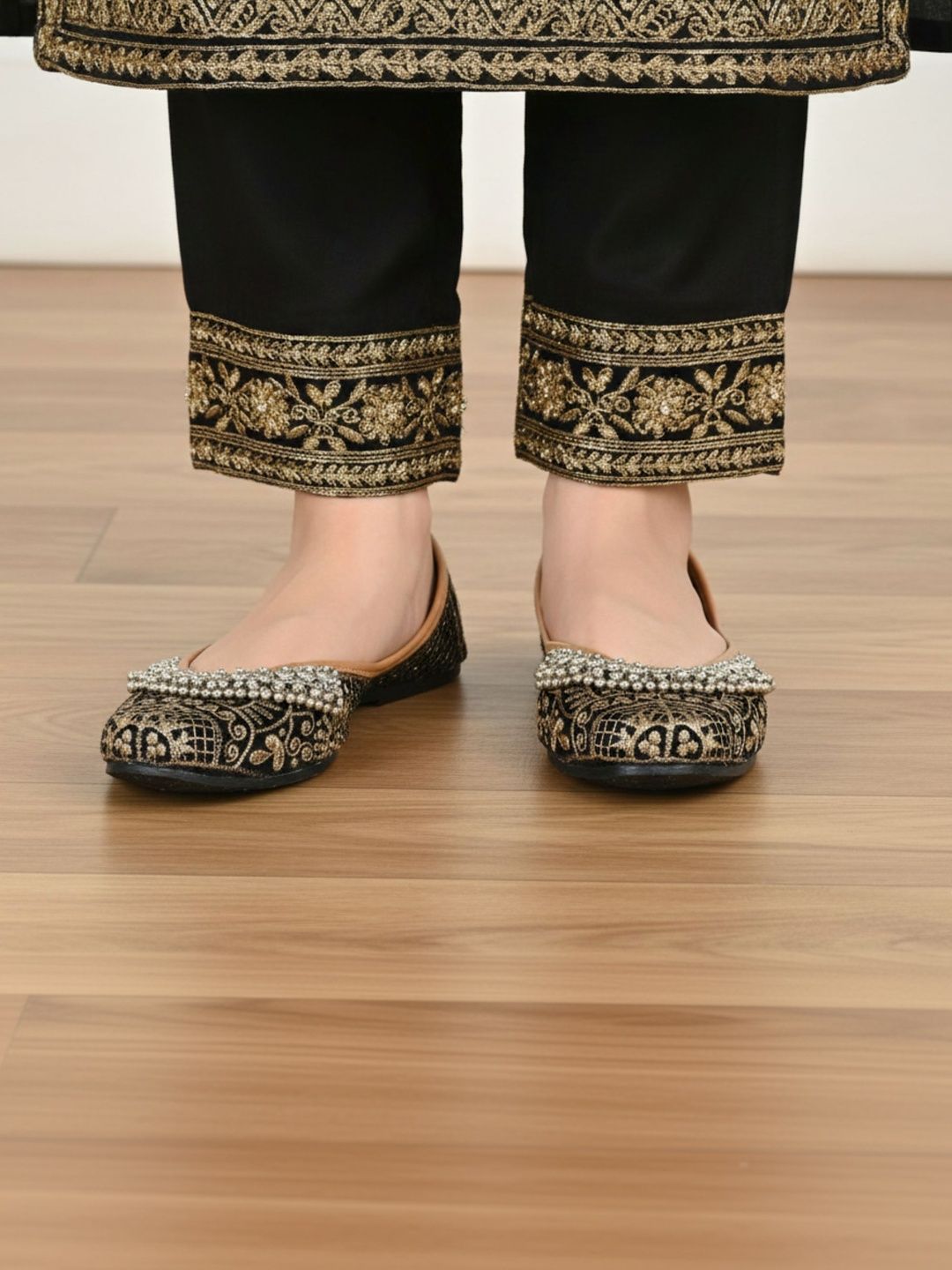 Sparkling Black Embellished Juttis & Mojaris for Women | Shop Ethnic Flats