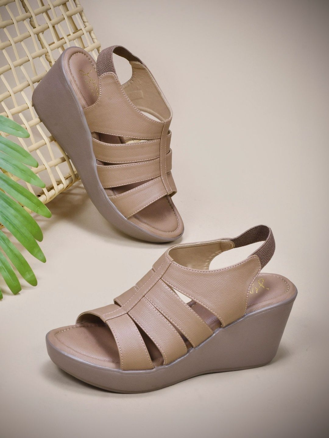 JM Looks Casual Everyday Wedges