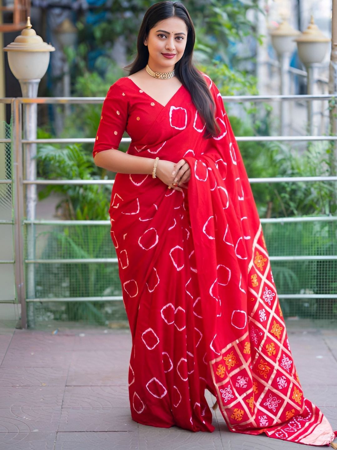 Bandhani Pattern Pure Cotton Ikat Sarees