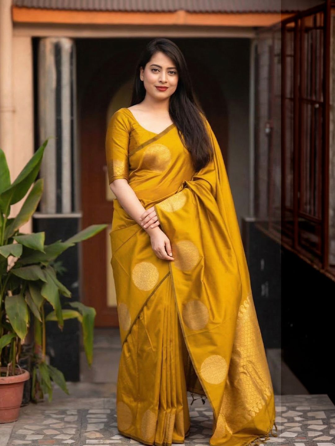 Clotheva Zari Silk Blend Kalamkari Saree
