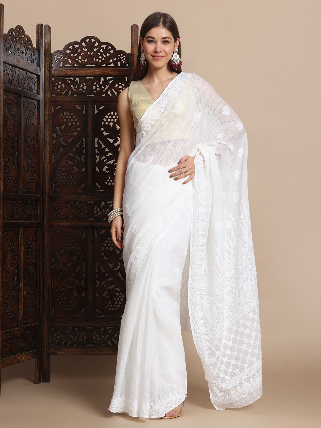 Fashionable Chikan Handikraft Silk Cotton Chikankari Sarees