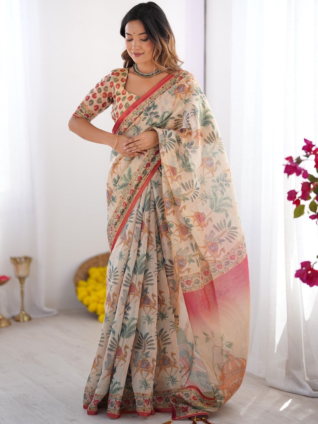 HERE&NOW Elegant Silk Casual Saree For Women