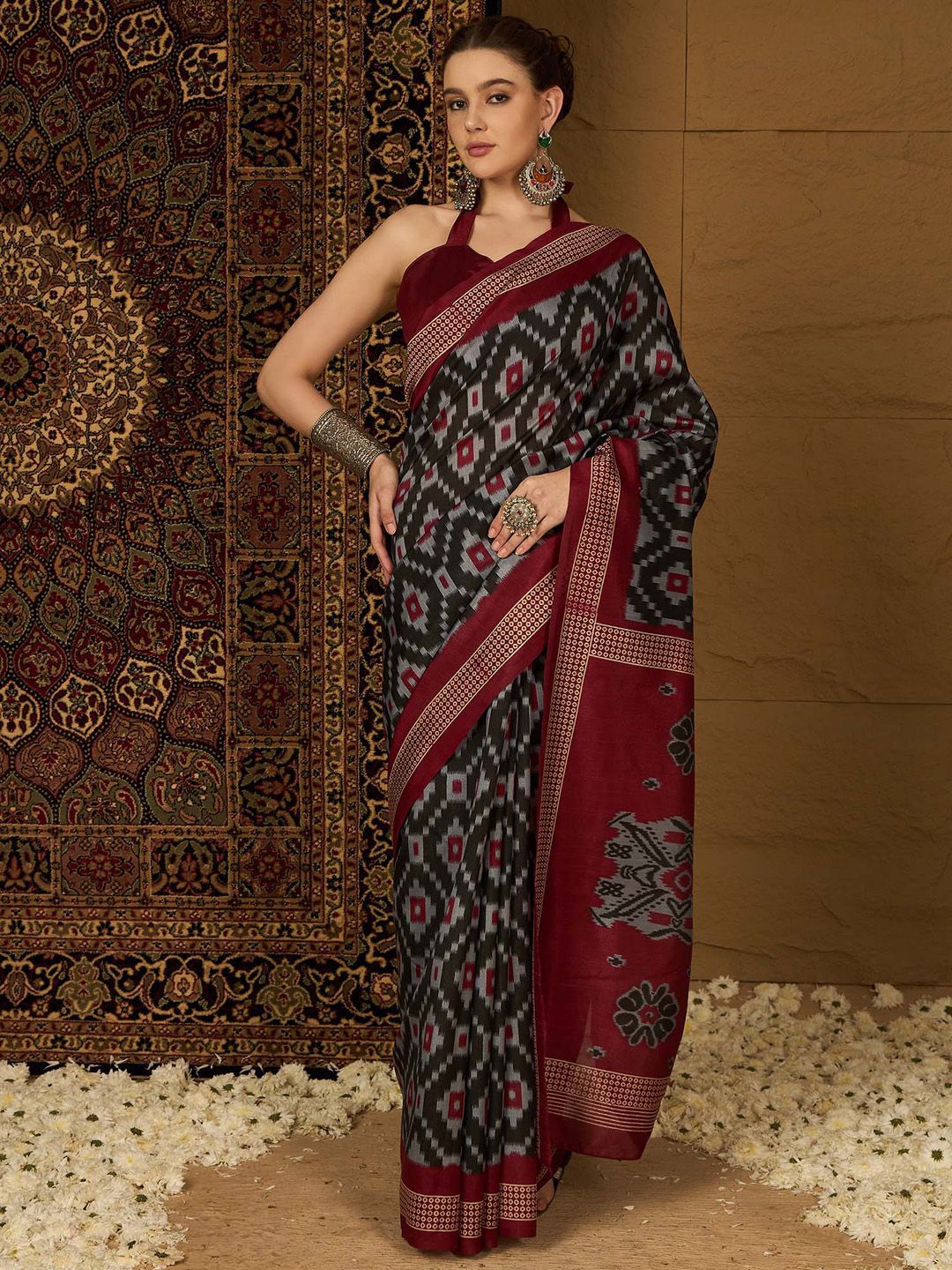 Mitera Silk Blend Traditional Ikat Sarees