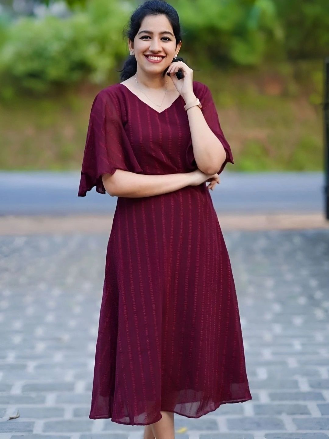 NAVYAAZRI Self Design V-Neck Dress