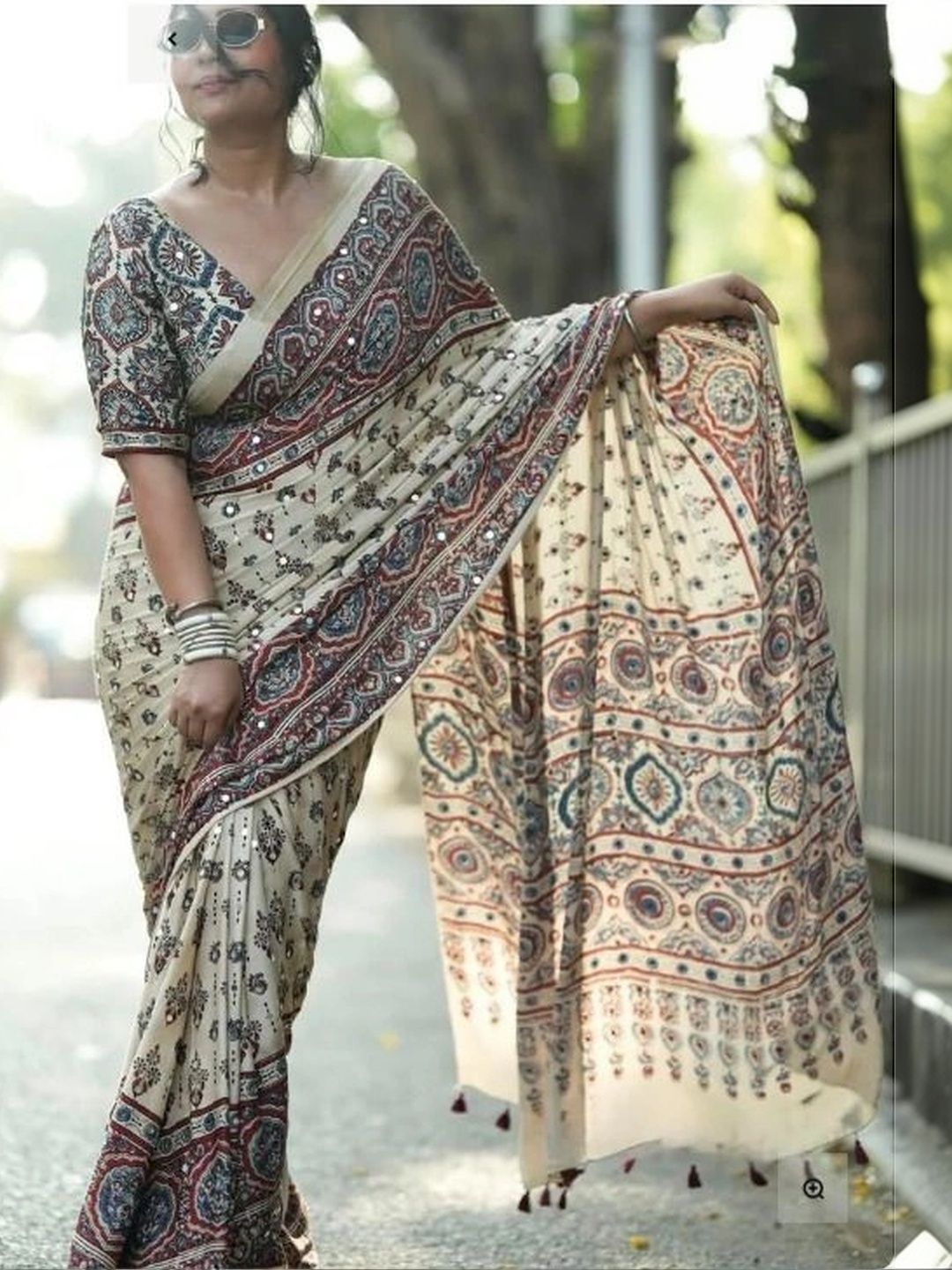 Saanvi Mirror Work Poly Crepe Kalamkari Saree