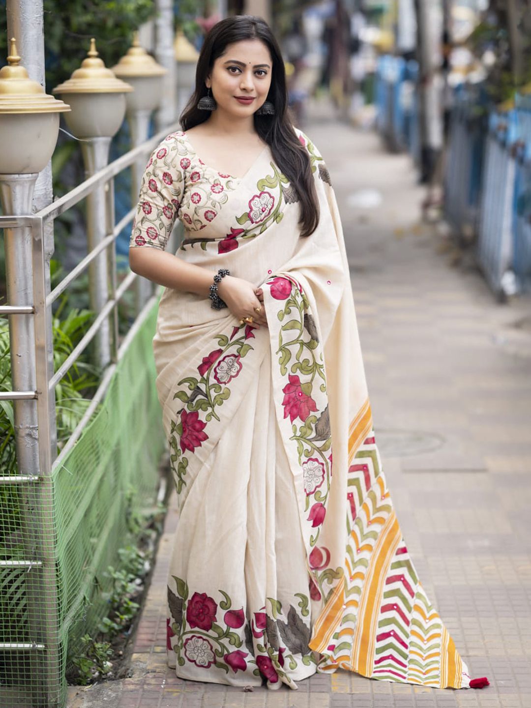 Stava Creation Mirror Work Linen Kalamkari Saree